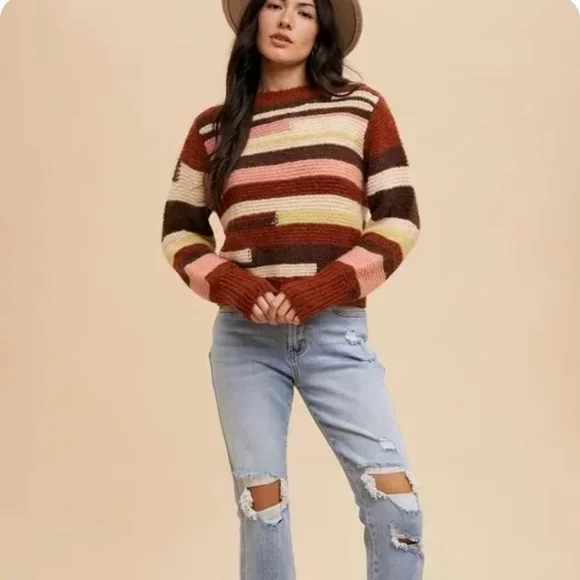 Cozy Patterned Women's Sweater in Brown, Pink, and Cream - Picture 6 of 8